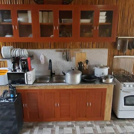 따가이따이 Modern Bahay Kubo In A Farm Near Tagaytay 빌라 외부 사진